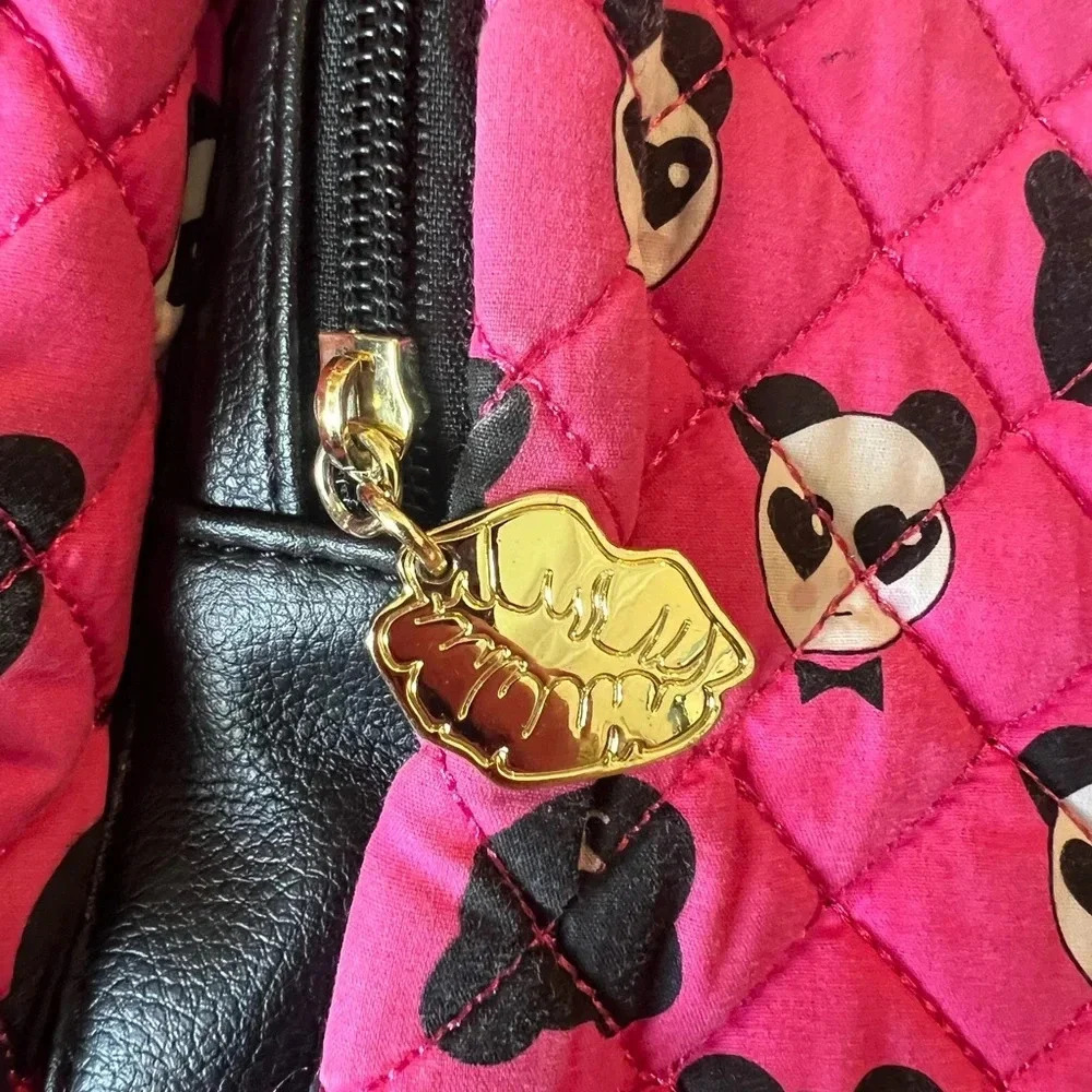 🐼🐼 Betsey Johnson pink & black panda backpack in great, clean condition 🐼🐼 - Picture 6 of 13